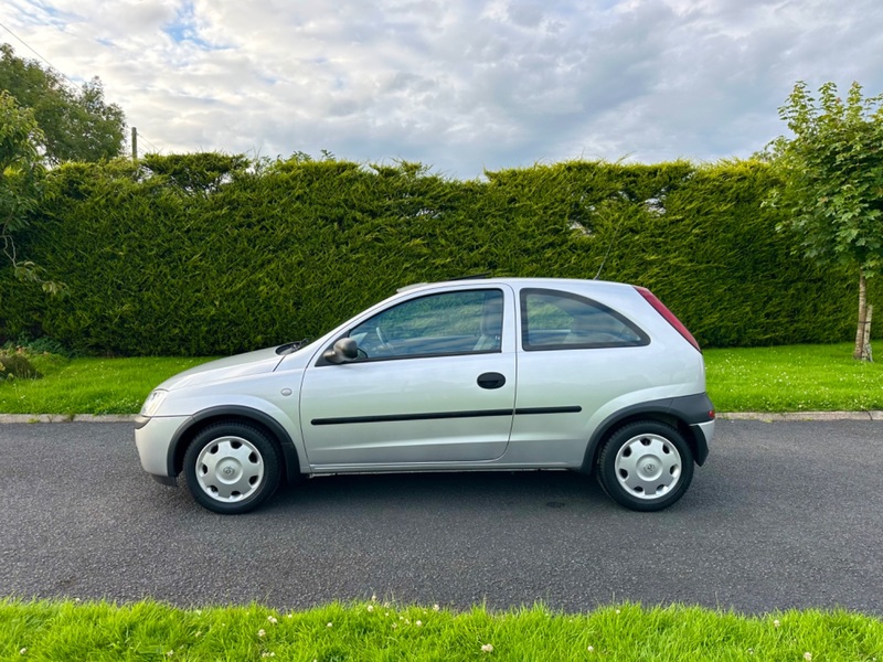 VAUXHALL CORSA